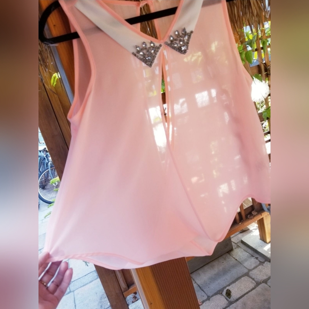 Iris Pink Collared Sheer Beaded Tank Top S Like New - Picture 5 of 8